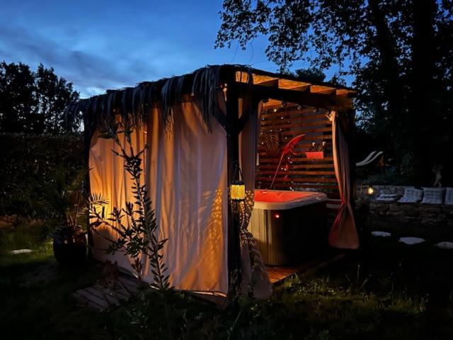 La Brindille Petit Mas Provencal Meuble De Tourisme 3 Etoiles 2-3 Personnes 1 Piece 30 M2 Tout Confort Lisiere Foret Jardin Jacuzzi Piscine Saint-Paul-en-Forêt Buitenkant foto